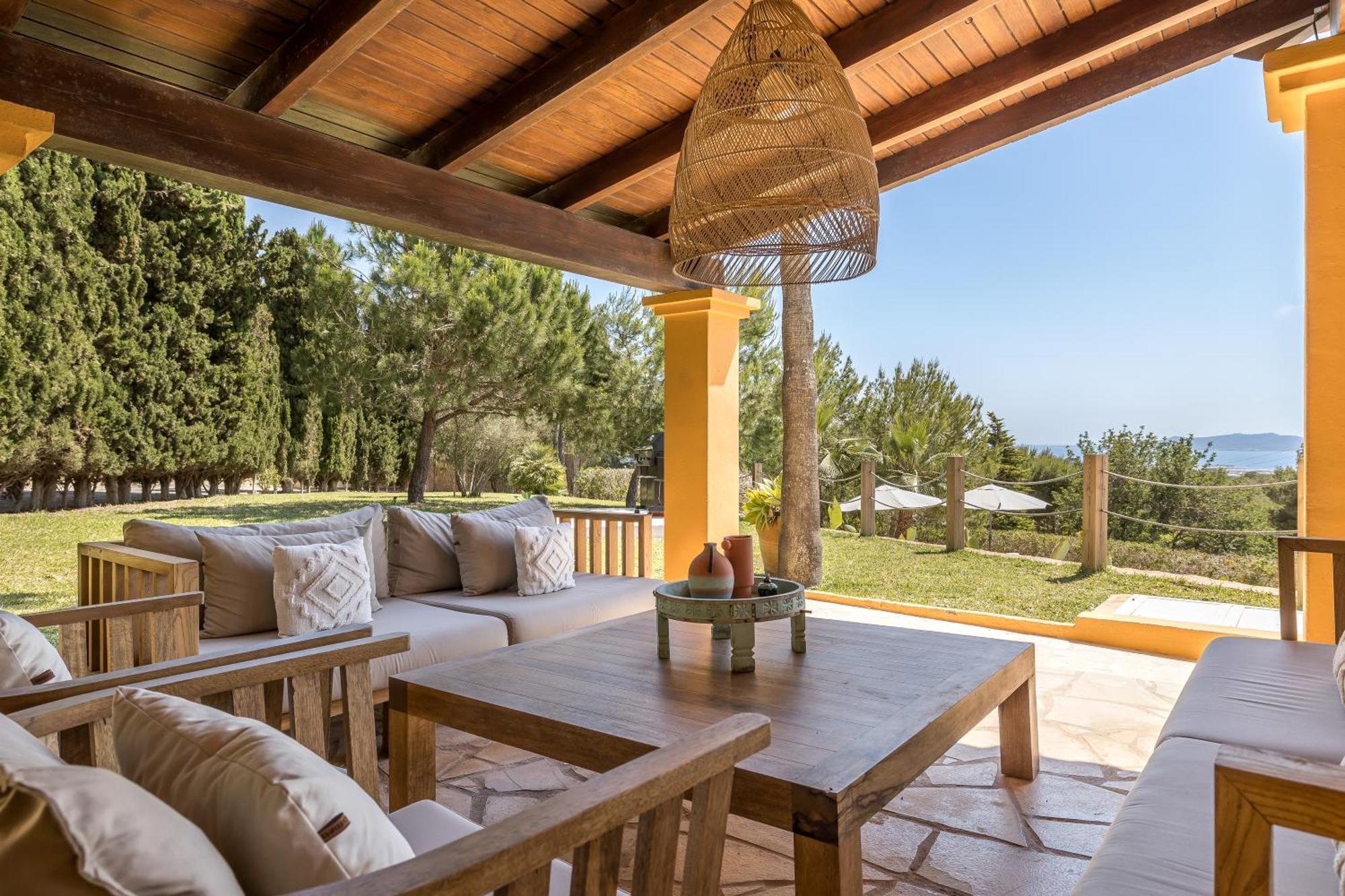 Vakantiehuis Casa Four Charming Ibiza With Sea View! Nuestra Señora de Jesus